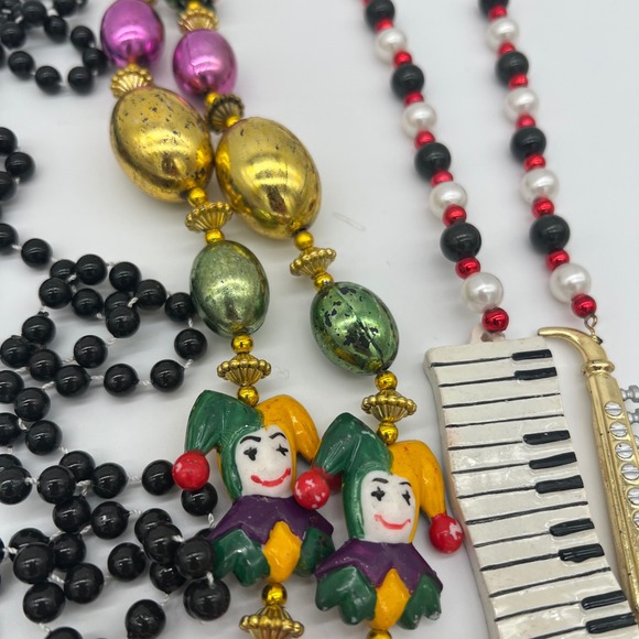 Lot of 29 Vintage Mardi Gras Beads Necklaces Endymion Tucks Zulu Jazz Centurions - Picture 3 of 15